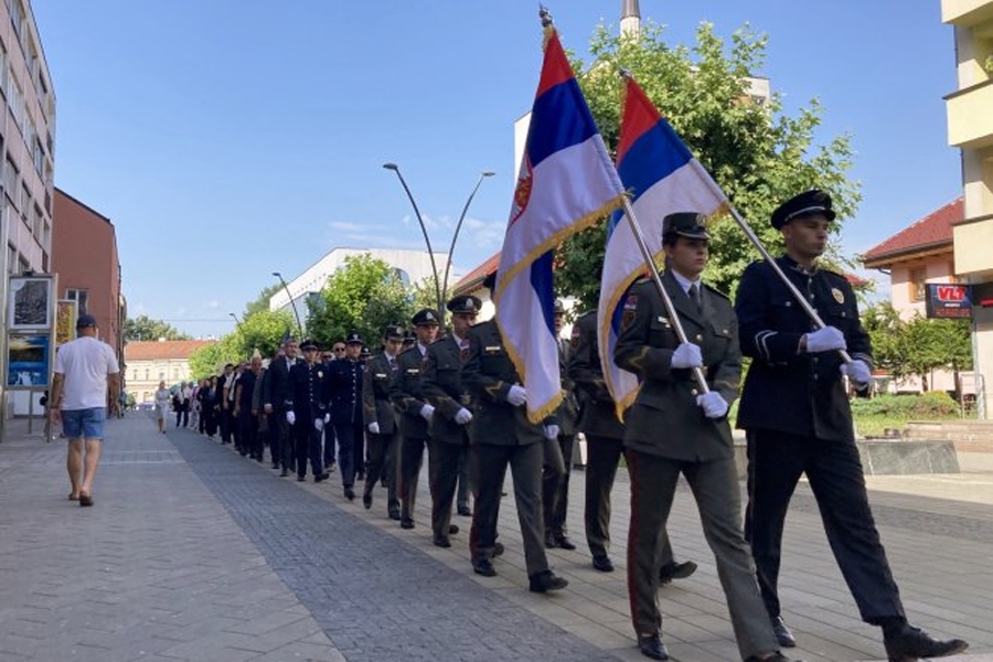 ODJEKNULA PORUKA IZ ŠVEDSKE- Četnici ustaše na Kozari