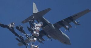 VELIKI GEST ŠPANIJE: Sa neba dostavljaju tone hrane narodu Palestine Španija dostavlja hranu Palestincima