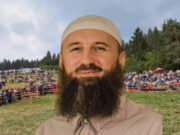 NEPRIHVATLJIVO: “Kultura” koja pati! Islamski teolog proglasio koride haramom Borbe bikova haram Pezić • Meta opis: Islamski predavač Elvedin Pezić