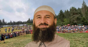NEPRIHVATLJIVO: “Kultura” koja pati! Islamski teolog proglasio koride haramom Borbe bikova haram Pezić • Meta opis: Islamski predavač Elvedin Pezić