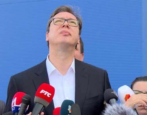 “Osvrt Boška Jakšića: Zašto Vučić mora da strahuje već ove jeseni” Jakšić strahuje od jeseni Vučić