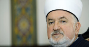 Mustafa Cerić o Aliji Izbegoviću: “Prvo bi upitao gdje su vam ideali devedesetih?” Mustafa cerić o Aliji Izbegoviću: "Prvo bi upitao gdje su vam ideali devedesetih?"