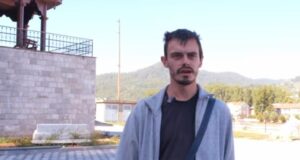 Odličan učenik iz Maglaja postao beskućnik: Jasmin spava na ulici i traži posao Odličan učenik iz Maglaja postao beskućnik- Jasmin spava na ulici i traži posao