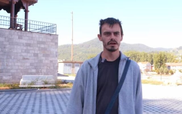 Odličan učenik iz Maglaja postao beskućnik- Jasmin spava na ulici i traži posao Odličan učenik iz Maglaja postao beskućnik- Jasmin spava na ulici i traži posao