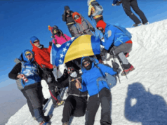 ZASTAVA BOSNE I HERCEGOVINE SE VIORI: Bosanskohercegovački alpinisti na najvišem vrhu Turske Bosanskohercegovački alpinisti na najvišem vrhu Turske