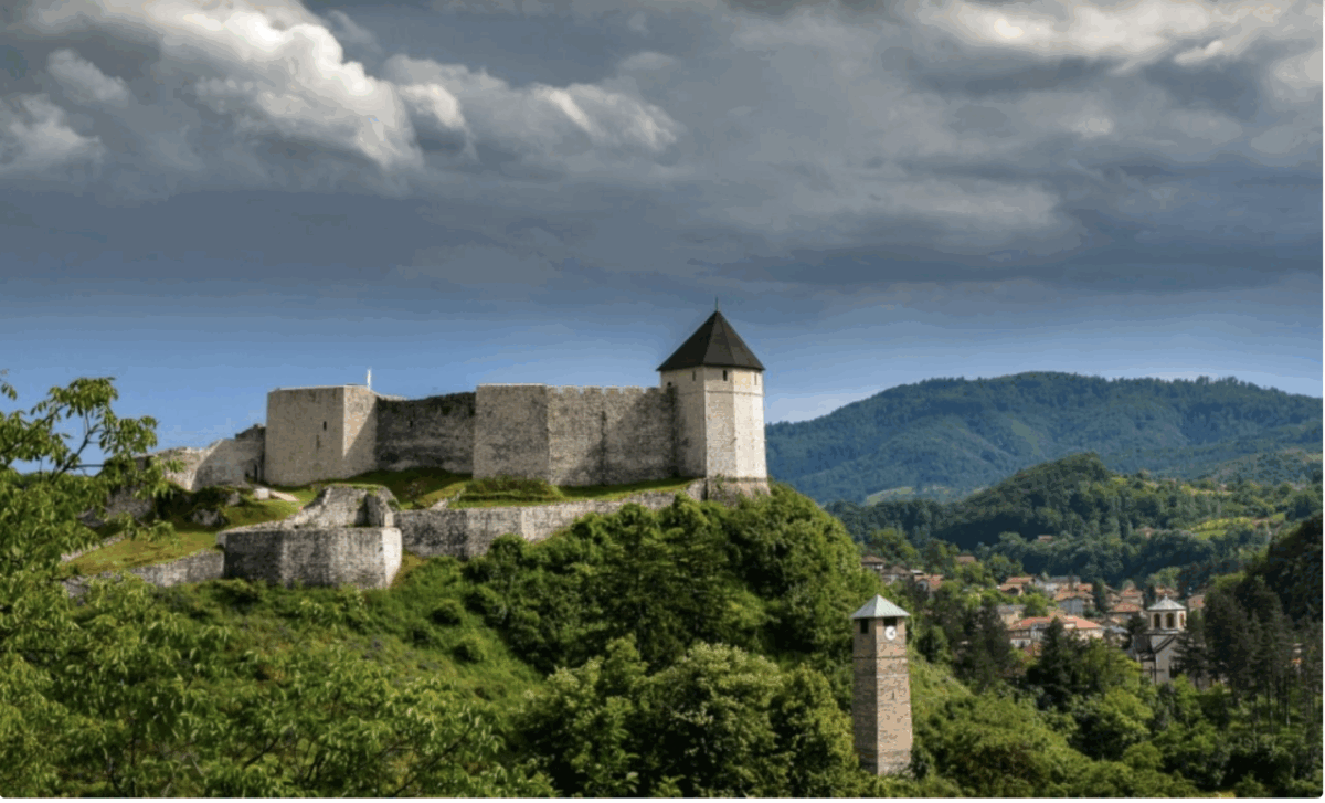 Tešanjska tvrđava historija