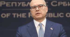 Zapaljive poruke Vučićevog savjetnika nakon odluke CIK-a, spominjao i Karadžića: Mi Srbi najbolje je da… Zapaljive poruke Vučićevog savjetnika nakon odluke CIK-a