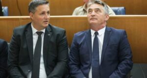 HAOS U MOSTARU: Krešić optužuje Komšića i Bećirovića HAOS U MOSTARU- Krešić optužuje Komšića i Bećirovića