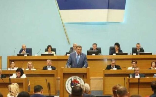 Poslanici koji su glasali u NSRS-u su počinili krivično djelo Poslanici koji su glasali u NSRS-u su počinili krivično djelo