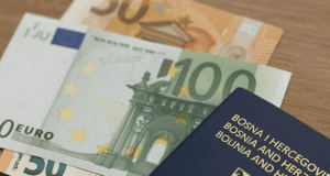 Zdravstveni radnik: Za 60 dana posla u Nizozemskoj plata 4100 eura Zdravstveni radnik: Za 60 dana posla u Nizozemskoj plata 4100 eura