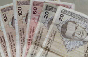 Objavljena odluka o isplati invalidnina: Ko sve dobija novac i kada sredstva stižu na račune? Objavljena odluka o isplati invalidnina: Ko sve dobija novac i kada sredstva stižu na račune?