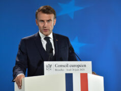 FRANCUSKA SE OGLASILA: Macron poslao poruku koja je UZDRMALA bliski istok..