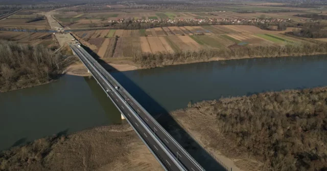 MOST NA SAVI BLOKIRAN! Gradonačelnik digao uzbunu, PORUKA Schmidtu odjeknula!