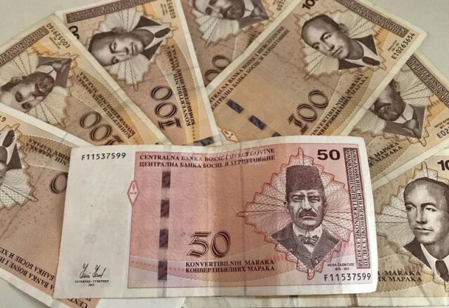 SVI DETALJI: Ko sve ima pravo na jednokratnu pomoć u iznosu od 1.500 KM