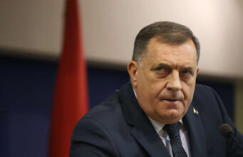 SVE IZMAKLO KONTROLI! Dodikova izjava zapalila Srbiju, uvrede pljušte!