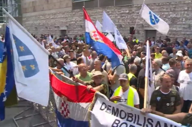 Borci u nevjerici zbog novih penzija...!