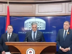 DRAMA NA PRES KONFERENCIJI: Nakon Moskve uslijedile oštre poruke Schmidtu