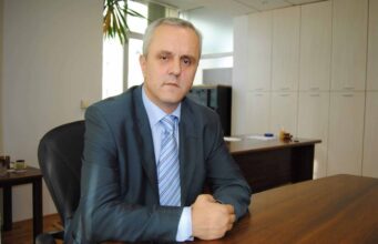 “MOJ STAV JE JASAN!” Krnjić pred sjednicu poslao poruku koja je izazvala buru