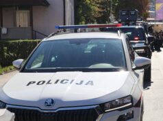 SPECIJALCI OPKOLILI ZGRADU! Pretresi protiv visokog funkcionera digli javnost!