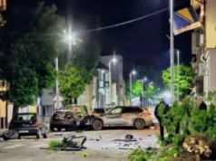 Pijan BMW-om udario u zgradu MUP-a, oštetio pet vozila i objekat Crvenog krsta
