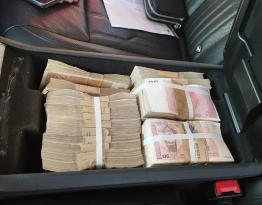 Detalji hapšenja policajaca u bh. gradu, reketirali djevojku, “pali” sa obilježenim kešom
