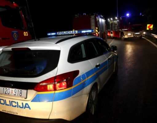 FILMSKA POTJERA: Bježao policiji, zabio se u betonski zid pa pokušao nestati u šumi…