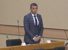 “OVO NIJE NORMALNO”: Vukanović ponovo udaljen sa sjednice, EVO ŠTA JE ZASMETALO STEVANDIĆU (VIDEO) "OVO NIJE NORMALNO": Vukanović ponovo udaljen sa sjednice, EVO ŠTA JE ZASMETALO STEVANDIĆU (VIDEO)