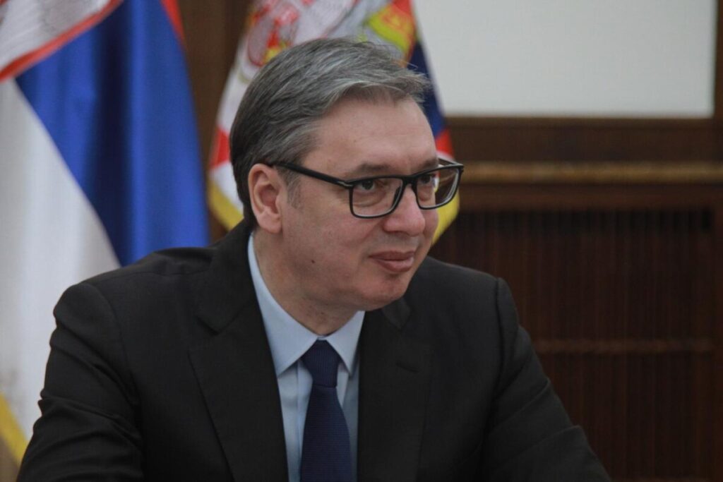 Vučić najavio ostavku