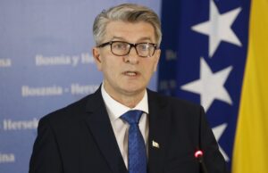 Umjesto penzije 19 godina primao platu, Mehmedović otkrio detalje! Umjesto penzije 19 godina primao platu, Mehmedović otkrio detalje!
