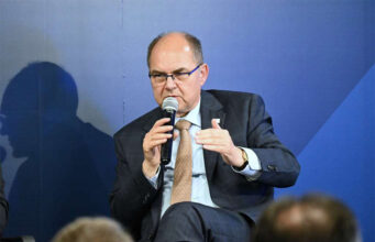 SCHMIDT U AKCIJI: Vlast, nažalost, razočarala građane