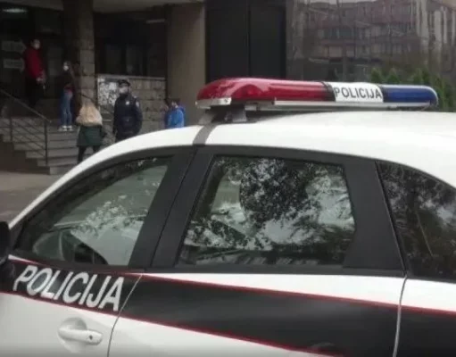 Muškarac u Zavidovićima pao sa drveta na obalu rijeke Bosne i preminuo Muškarac u Zavidovićima pao sa drveta na obalu rijeke Bosne i preminuo