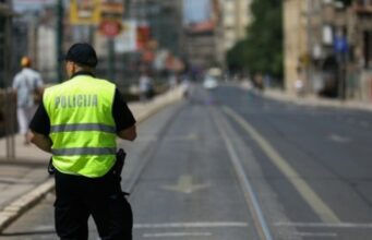 VAŽNO OBAVJEŠTENJE ZA GRAĐANE: U nedjelju izmjene saobraćaja… VAŽNO OBAVJEŠTENJE ZA GRAĐANE: U nedjelju izmjene saobraćaja...