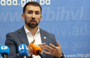 MINISTAR DELIĆ NAJAVLJUJE: Važne vijesti za penzionere i boračku populaciju MINISTAR DELIĆ NAJAVLJUJE: Važne vijesti za penzionere i boračku populaciju