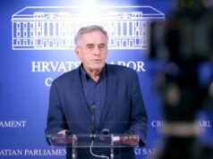 KAO DA GA NE ZANIMA: Upravo se oglasio zastupnik čiji je sin uhapšen zbog JEZIVOG NAPADA!