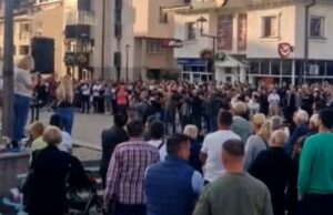 NAROD SE POBUNIO PROTIV DODIKA: Protest na Palama (VIDEO)