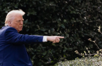 OGROMAN RIZIK ZA WASHINGTON: Trump razmatra udare na novu metu OGROMAN RIZIK ZA WASHINGTON: Trump razmatra udare na novu metu