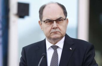 Christian Schmidt se vraća u Sarajevo, poznat razlog Christian Schmidt se vraća u Sarajevo, poznat razlog