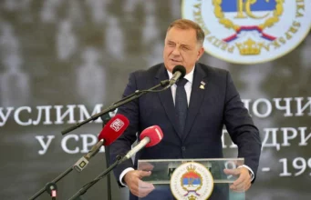 DODIK SE OGLASIO: “Nemamo puno vremena” DODIK SE OGLASIO: "Nemamo puno vremena"